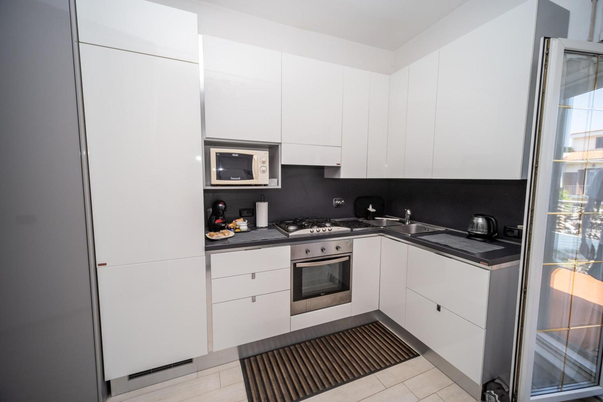 Fiumicino Business&Vacation Apt Wifi Ngoại thất bức ảnh